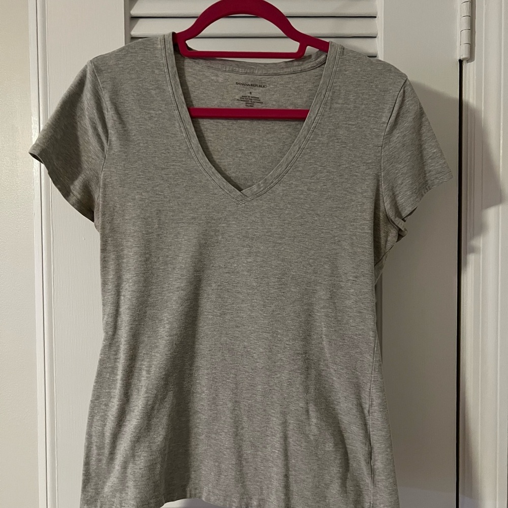 Banana Republic V-Neck Tee